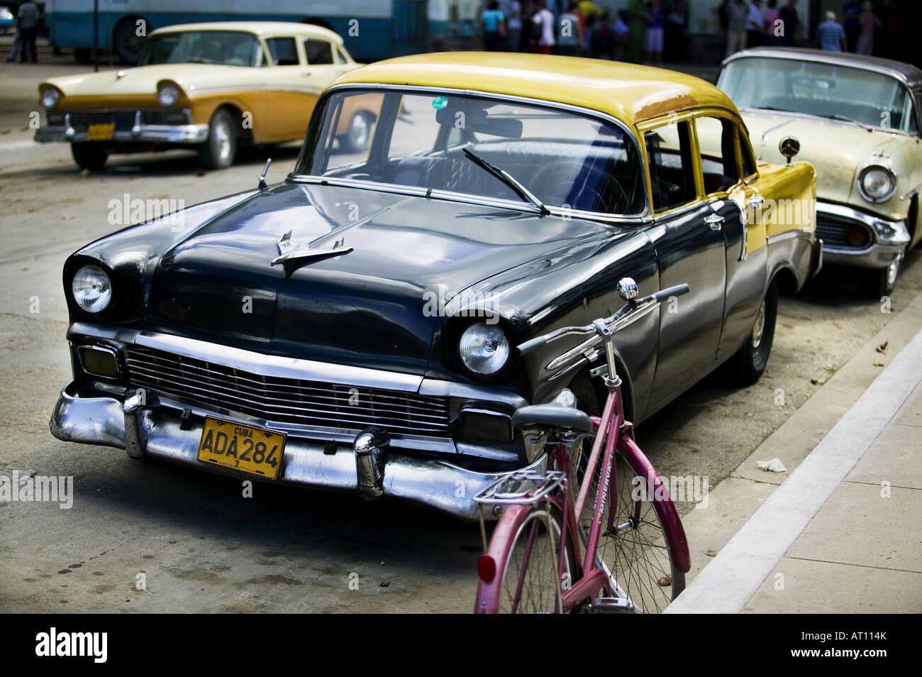 Alte amerikanische Chevy (Chevrolet) sitzt in Moran (Kuba) geparkt. Amerikanische Oldtimer sind in Kuba gesehen. Stockfoto