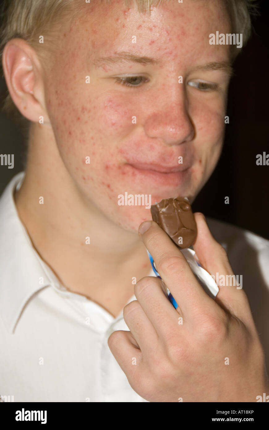 Jugendliche der Schule einige Straßenszenen Modell veröffentlicht Stockfoto