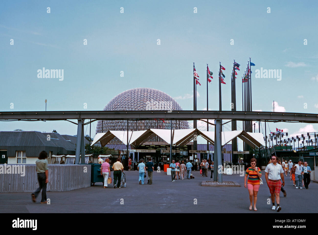 Montrealer Expo Eingang und geodätische Kuppel von Richard Buckminster Fuller entworfen! 973 Stockfoto