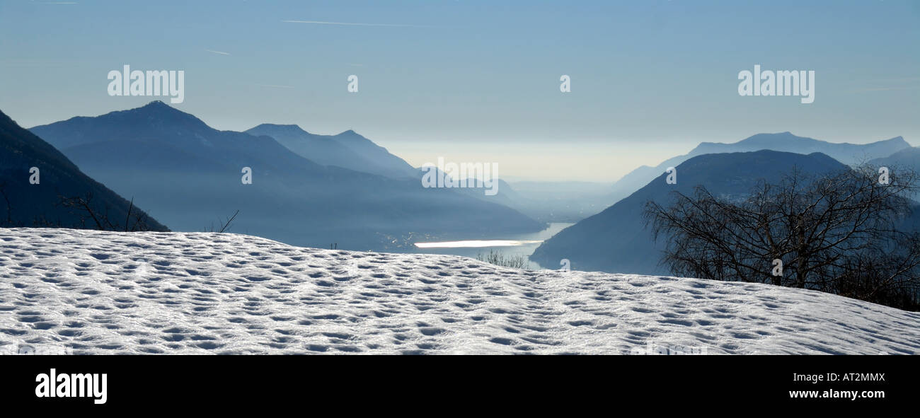 Panoramablick auf die Alpen vom Bre Stockfoto