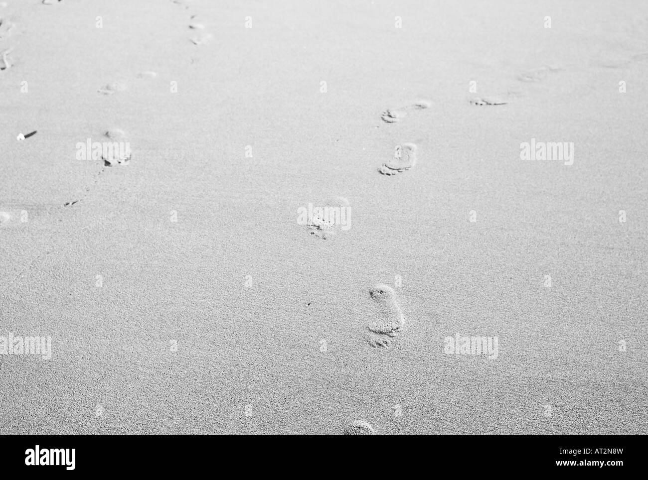 Menschliche Füße Spuren am Strand Stockfotografie Alamy