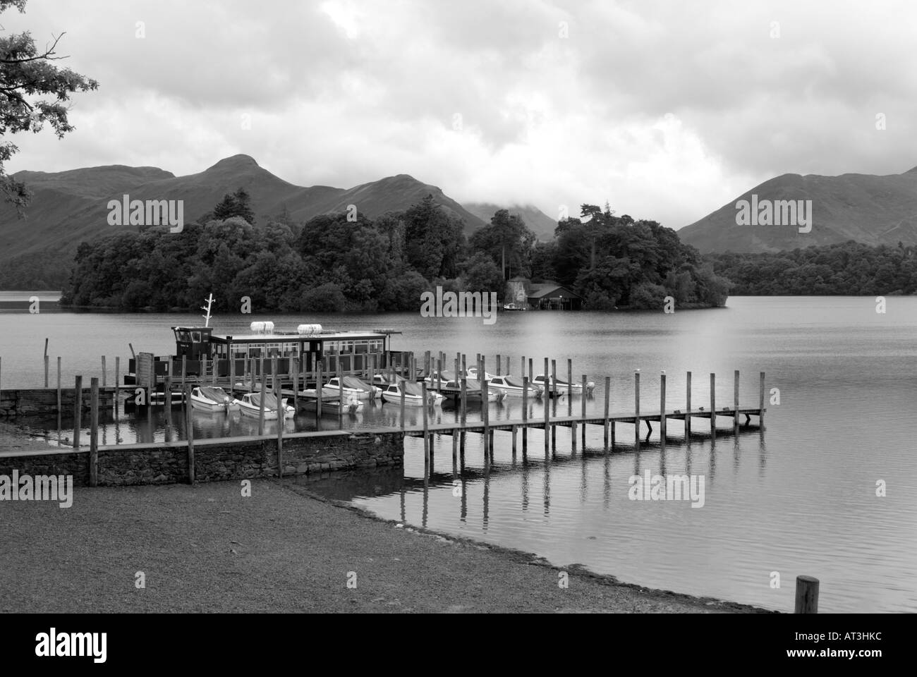 Schwarzweißansicht Derwent Water, Lake District National Park Stockfoto