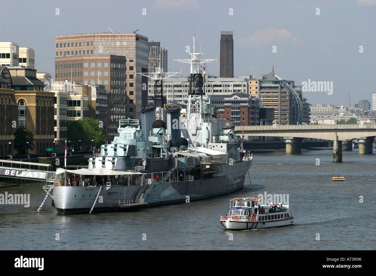 UK London HMS Belfast auf Themse Stockfoto