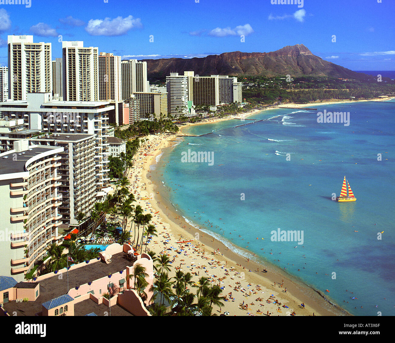 USA - HAWAII: Waikiki Beach und Diamond Head auf Oahu Stockfoto