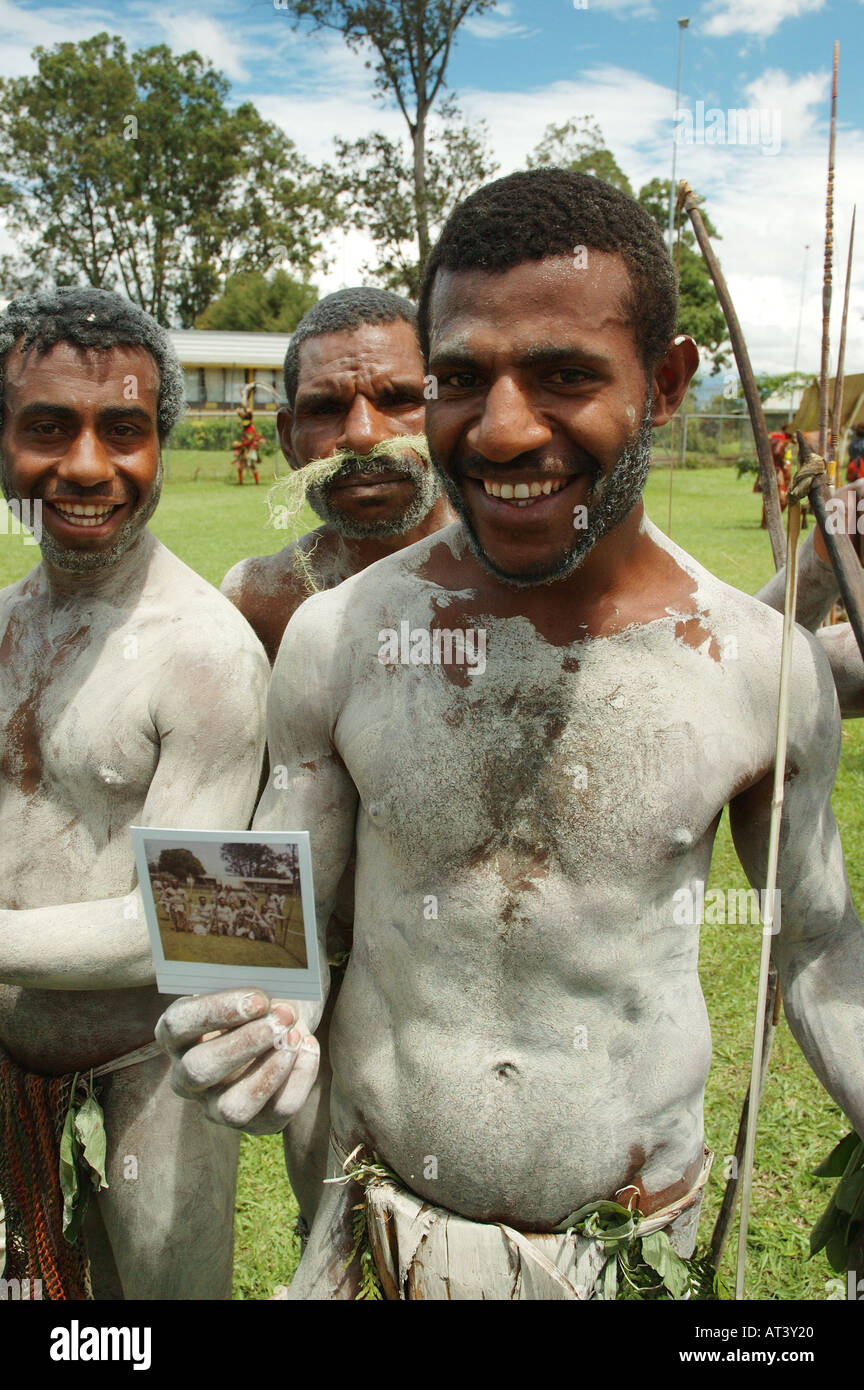 Zeigt Goroka Schlamm Männer Goroka Sing sing Stockfoto