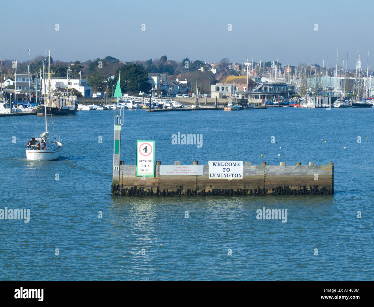 Yacht in Lymington Hafen Hampshire UK Stockfoto