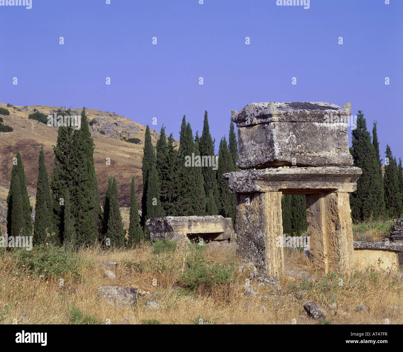 Geographie / Reisen, Türkei, Hierapolis (in der Nähe von Pamukkale) Nekropole, Grab, Sarkophag aus Stein, UNESCO World Heritage sitzen Stockfoto