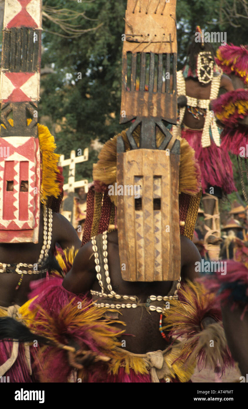 Maskierte Dogon Tänzer, Dogon Landes, Mali, Westafrika Stockfoto