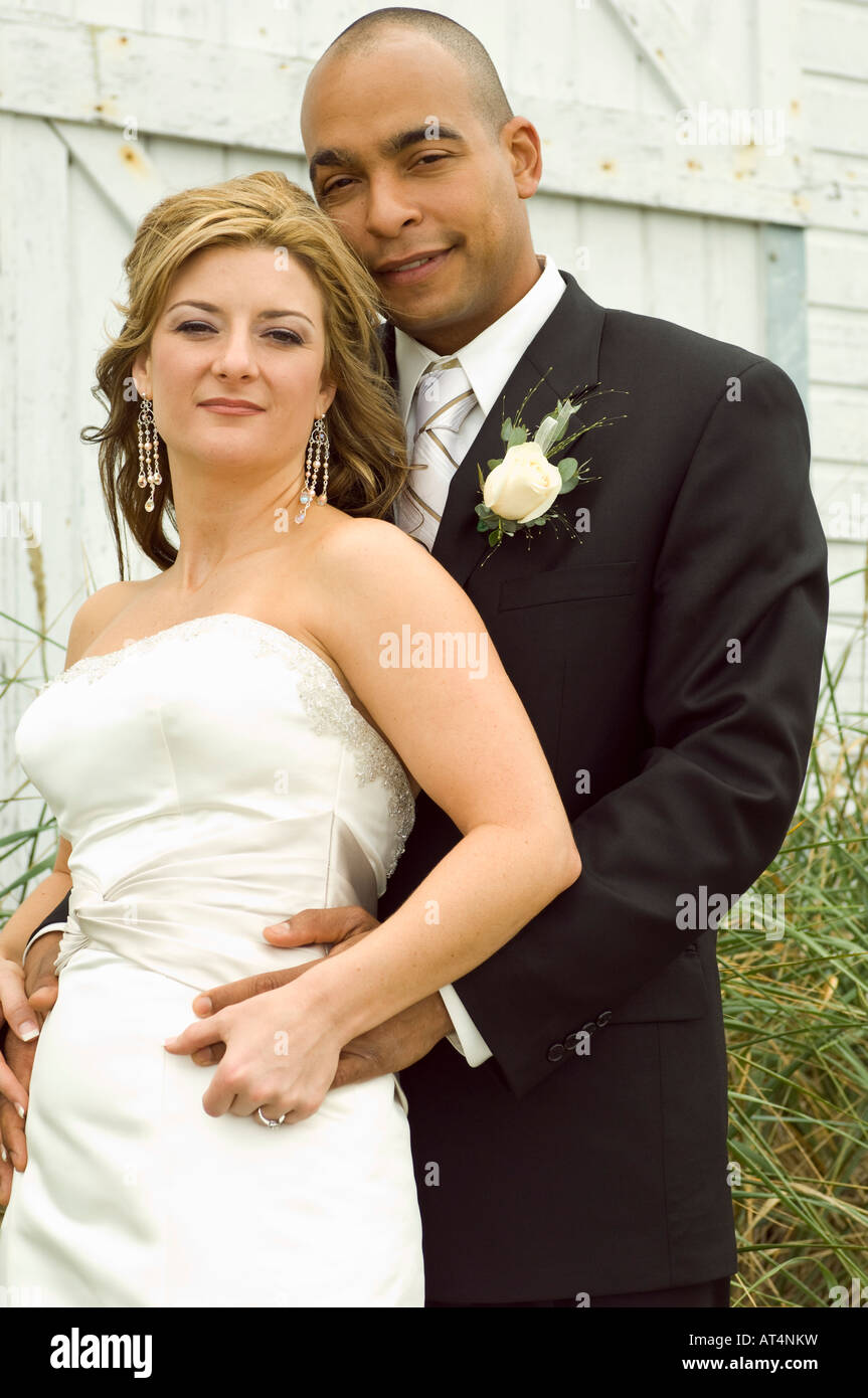 Eine schöne Braut und Bräutigam am Tag ihrer Hochzeit. Stockfoto