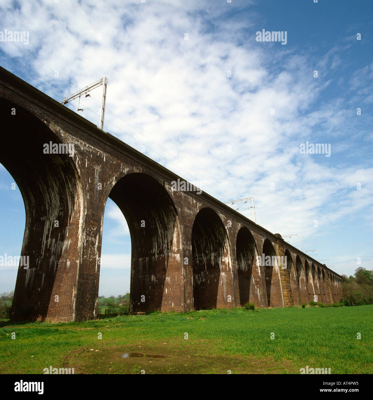 UK Cheshire Eisenbahnviadukt im Norden ritt Stockfoto