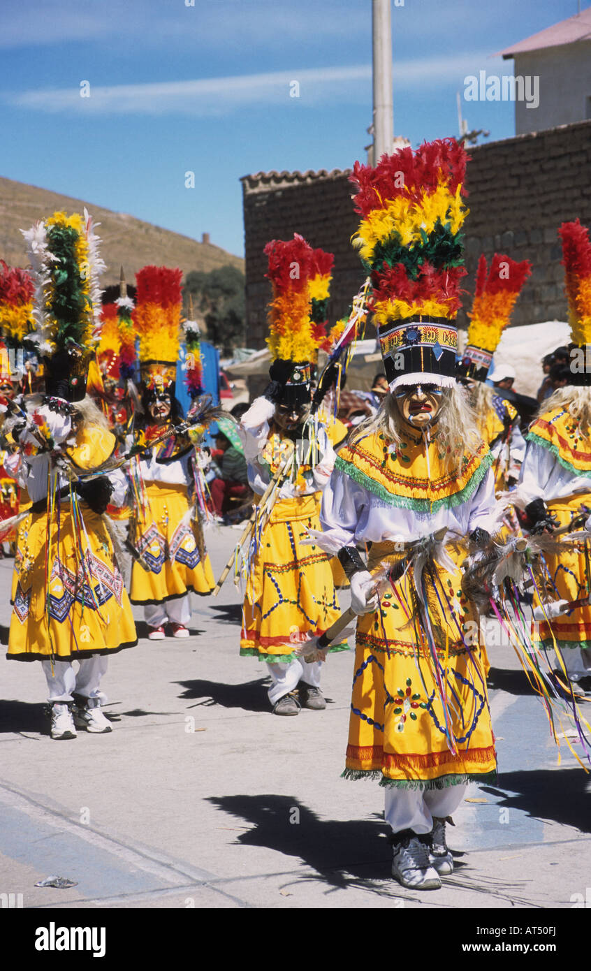 Maskierte Tobas Tänzer, Chutillos Festival, Potosi, Bolivien Stockfoto