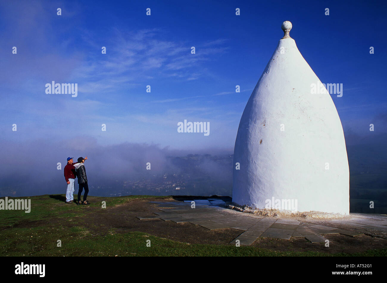 Die Torheit des weißen Nancy, oberhalb der Ortschaft Bollington, Cheshire, England, UK Stockfoto