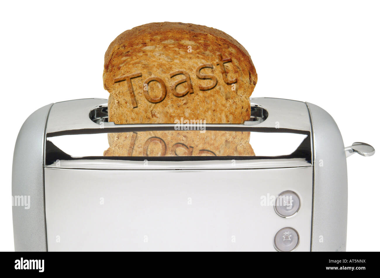 Scheibe Vollkorn Toast in elektrische toaster Stockfoto