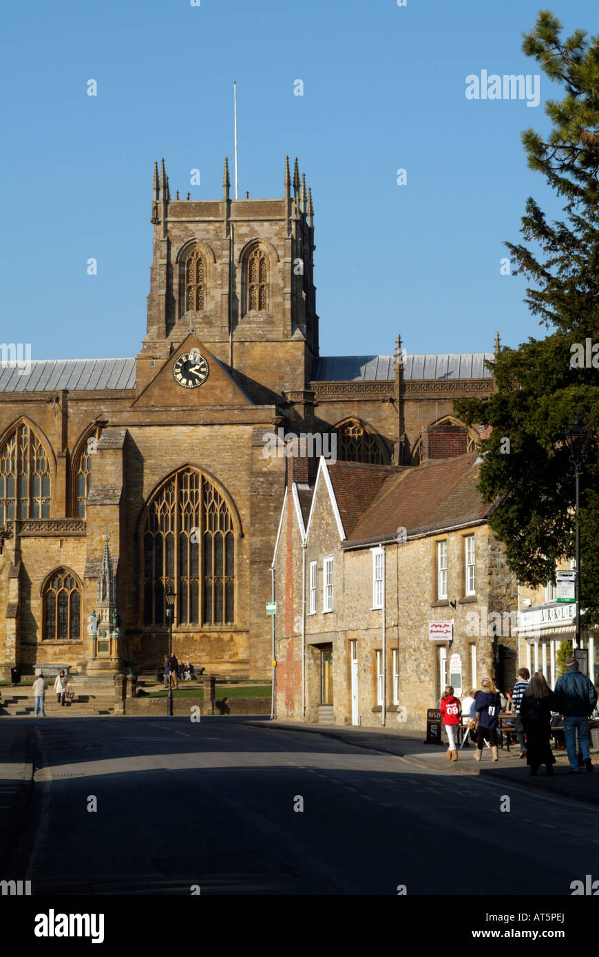 Das Historic 15. Jahrhundert Abbey Church Sherborne West Dorset England und Digby memorial Stockfoto