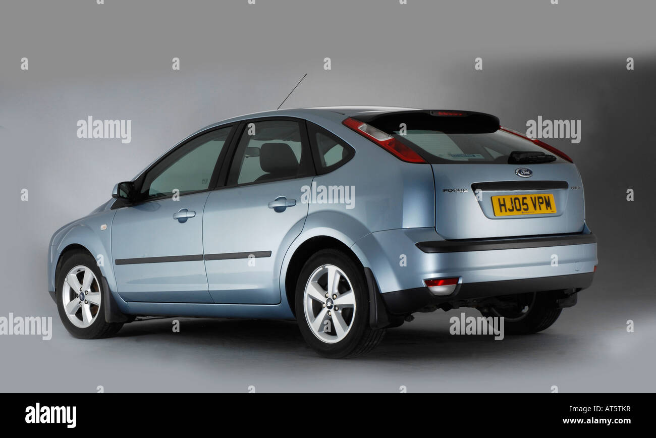 2005 Ford Focus hinten drei Viertel Stockfoto