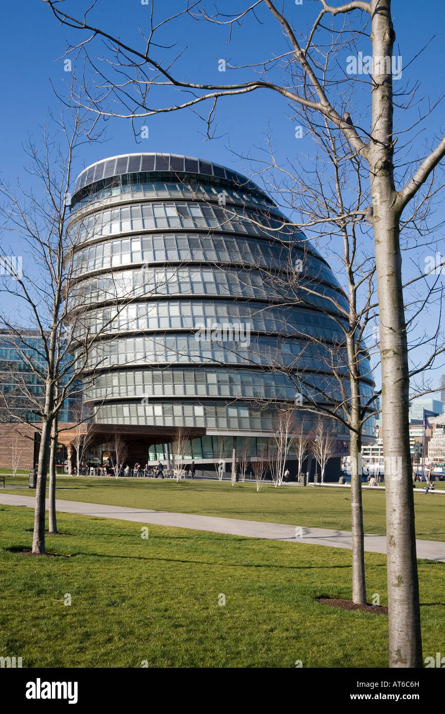 Gebogene Wahrzeichen City Hall London GLA von Norman Foster entworfen Stockfoto