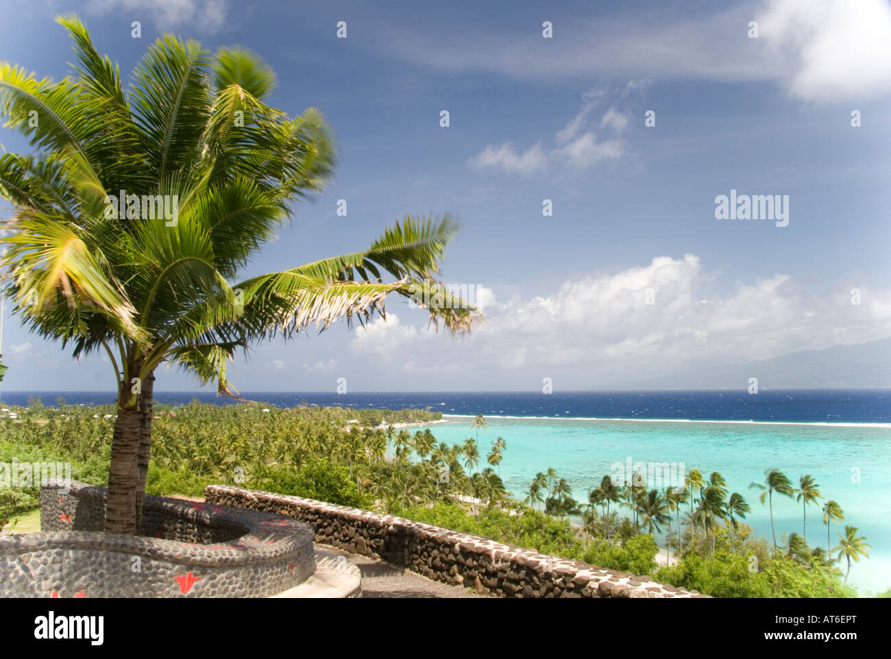 Einen herrlichen Blick auf das Sofitel Hotel Resort in der Südsee Insel Moorea in Französisch Plynesia im Süd-Pazifik Stockfoto