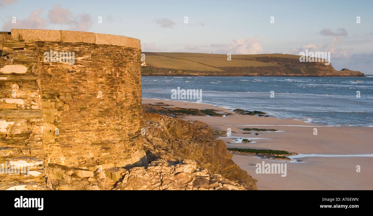 Gewehrpunkt an der Mündung der Kamel in der Nähe von Padstow mit Blick auf Stepper Point North Cornwall Stockfoto