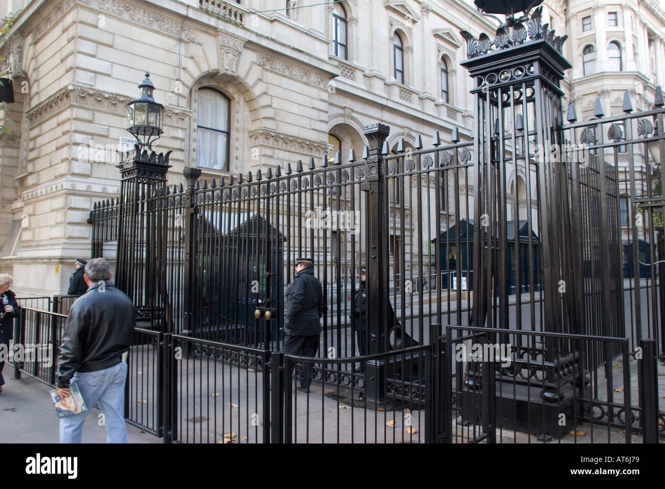 Personenschleuse, Downing Street, Whitehall London GB UK Stockfoto