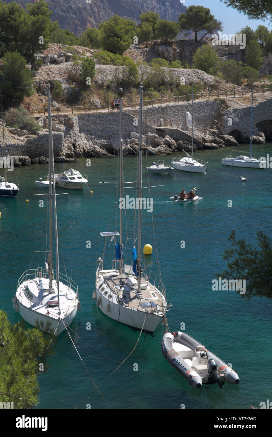 Stock Foto von Port Miou Calanque Kalksteinfelsen zwischen Cassis und Marseille Frankreich Stockfoto