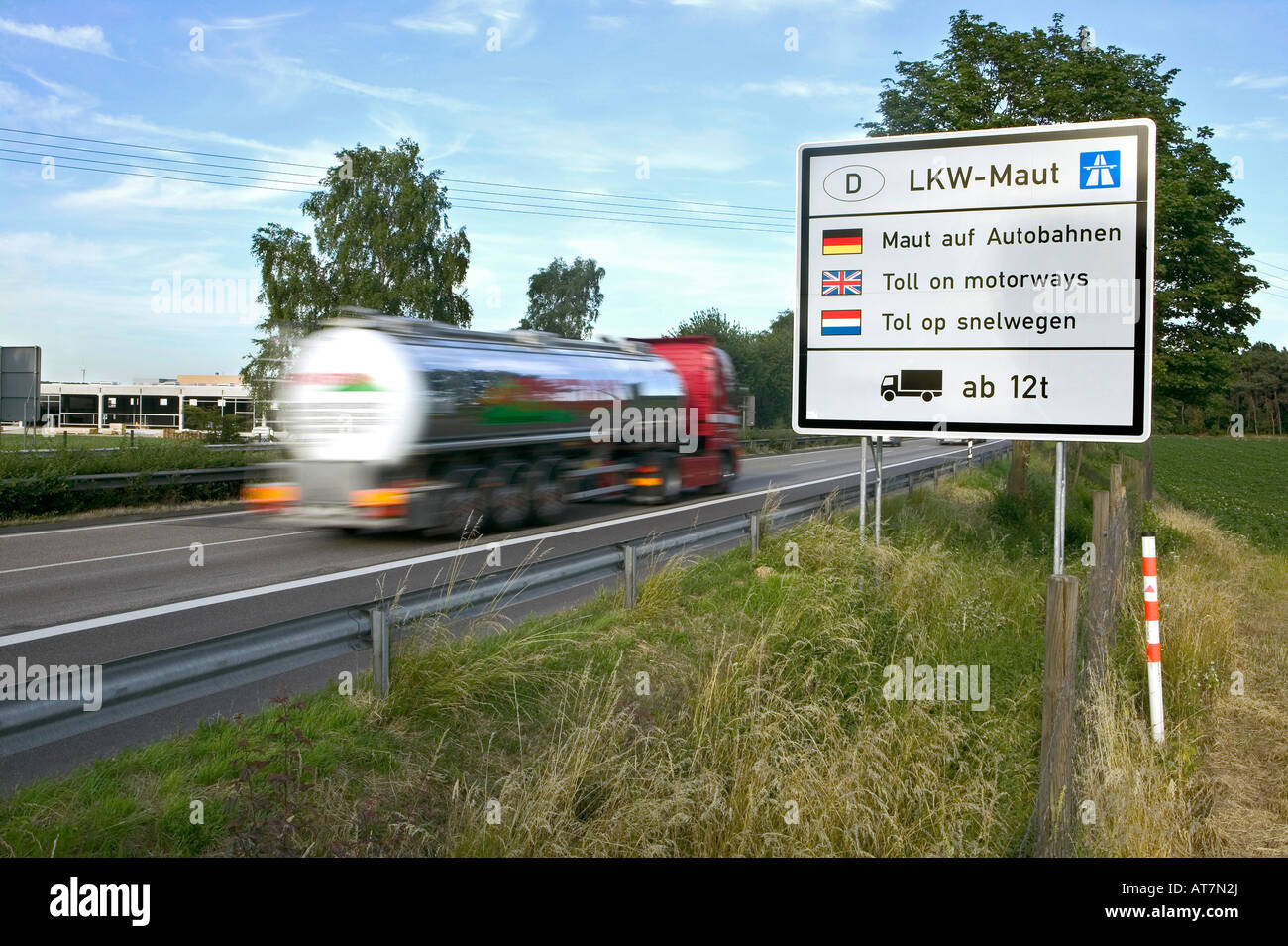 Germany autobahn sign -Fotos und -Bildmaterial in hoher Auflösung – Alamy