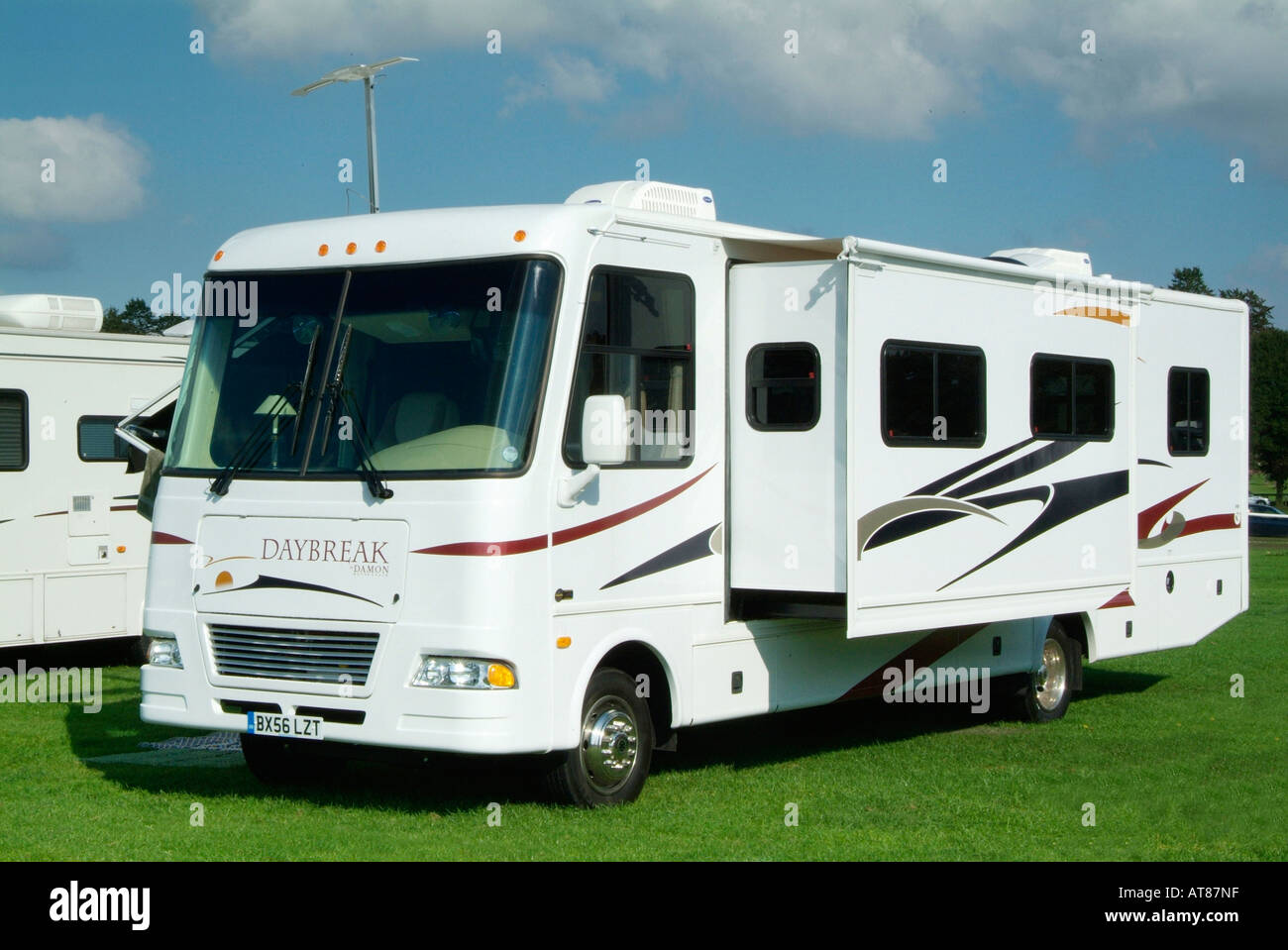 Wohnmobil Fahrzeug Transport Transport Gas Guzzler unabhängige rv Freizeit Freizeit mobile York Yorkshire Stockfoto