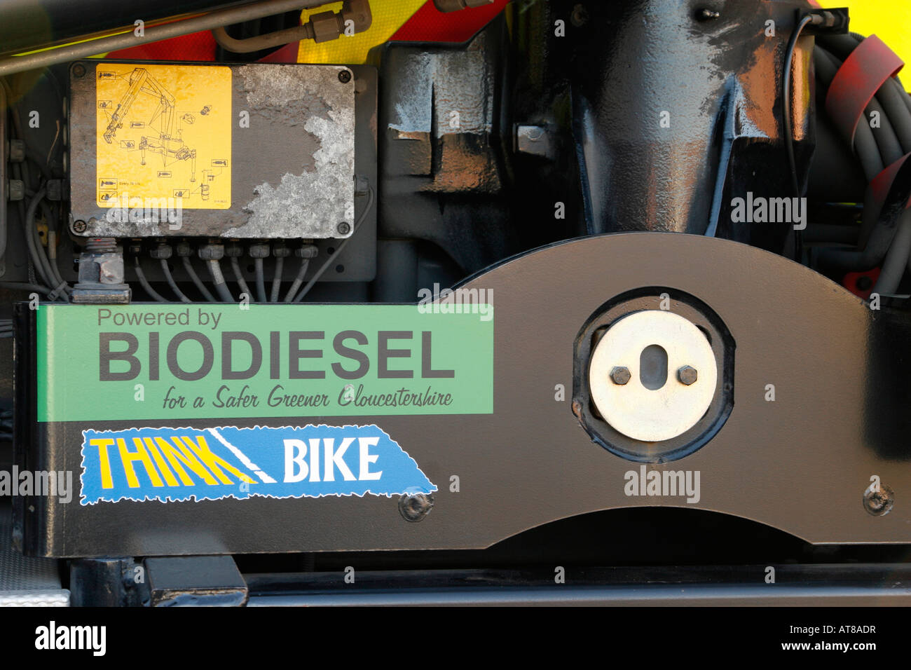 Zeichen auf Rückseite des UK-Feuer und Rettung Service-Fahrzeug angibt, dass es läuft auf Biodiesel als Brennstoff Stockfoto