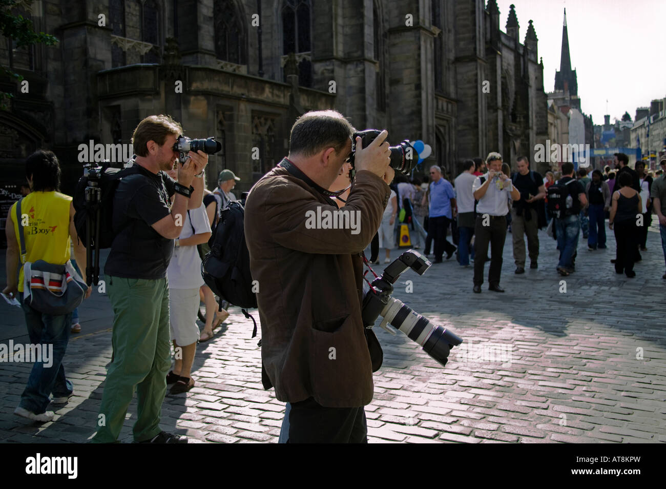 Fotografen im Fokus etwas Interessantes beim Edinburgh Fringe Festival, Schottland, UK, Europa Stockfoto