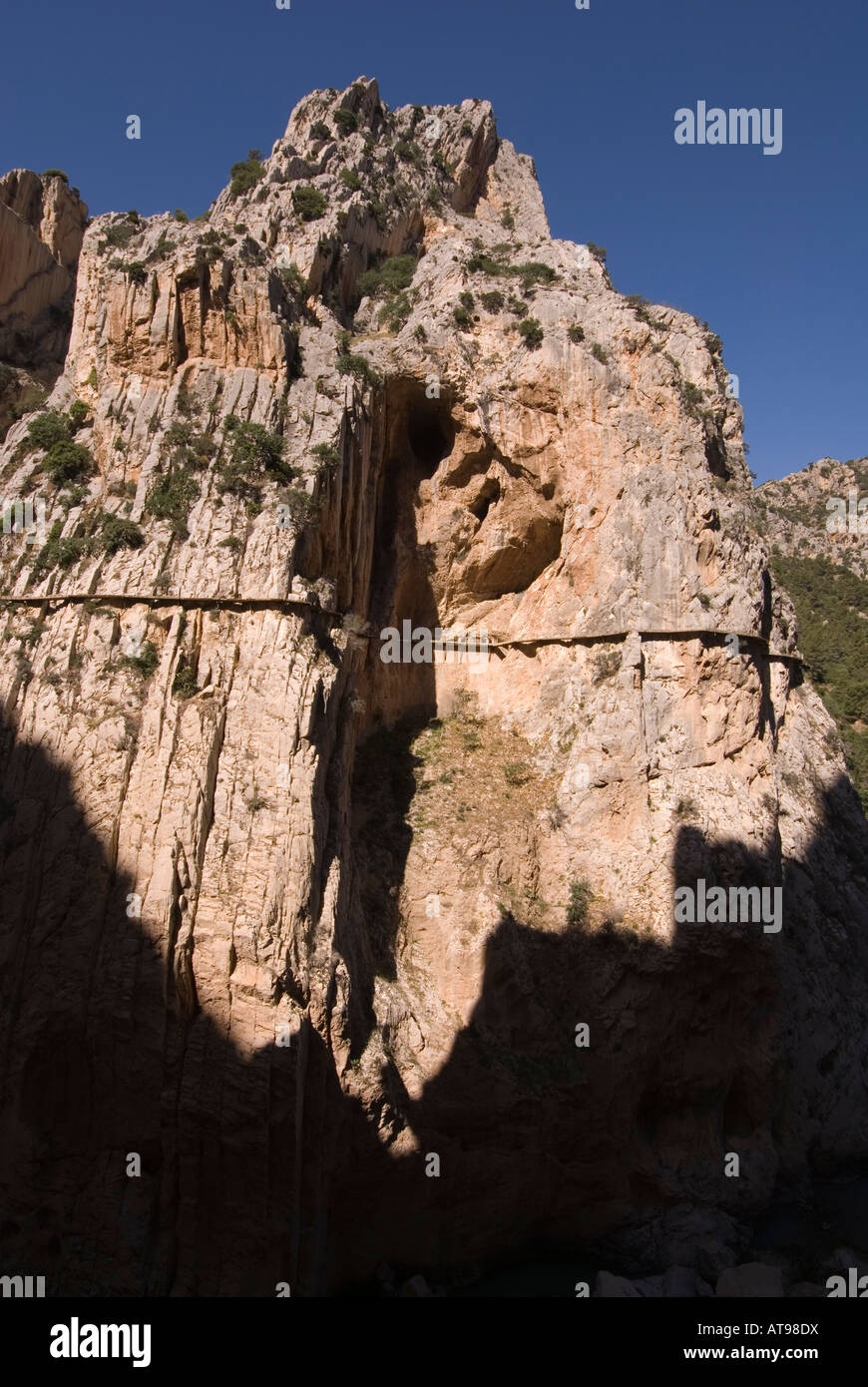 Blick auf den Camino del Rey, Schlucht El Chorro, Andalusien, Spanien Stockfoto