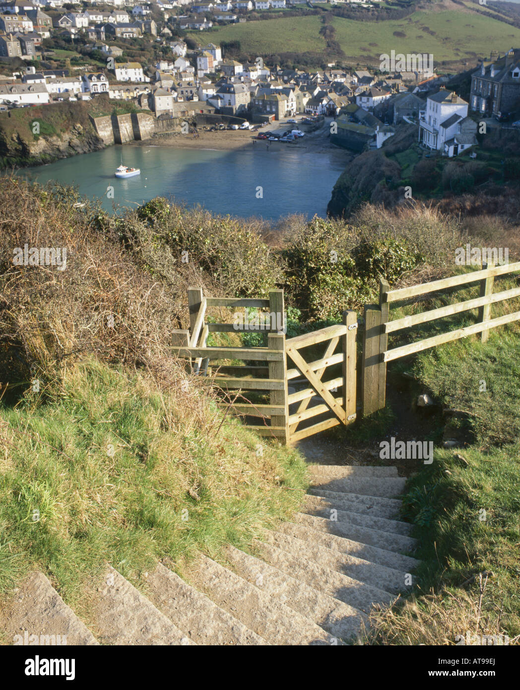 Blick auf Port Issac von Hügel, Cornwall, England Stockfoto