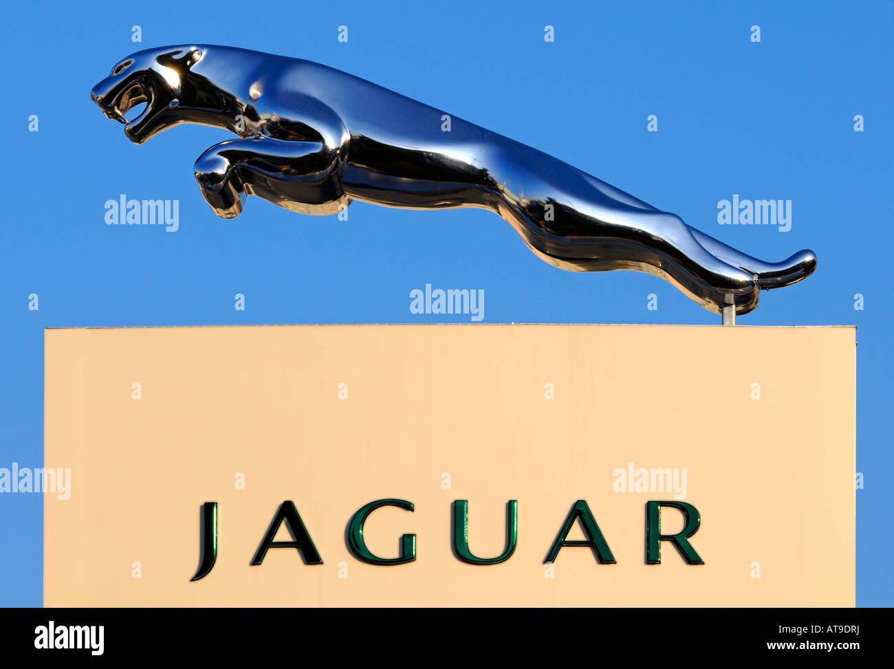 Springende Katze Beute Markenzeichen der Automobilhersteller Jaguar nur zu redaktionellen Zwecken Stockfoto