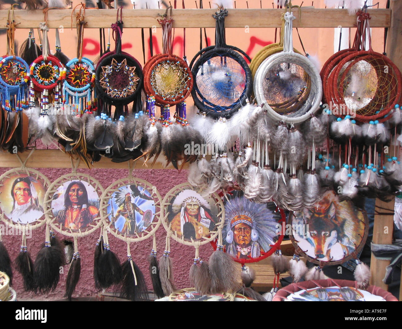 Dreamcatcher am Markt in Otavalo Stockfoto