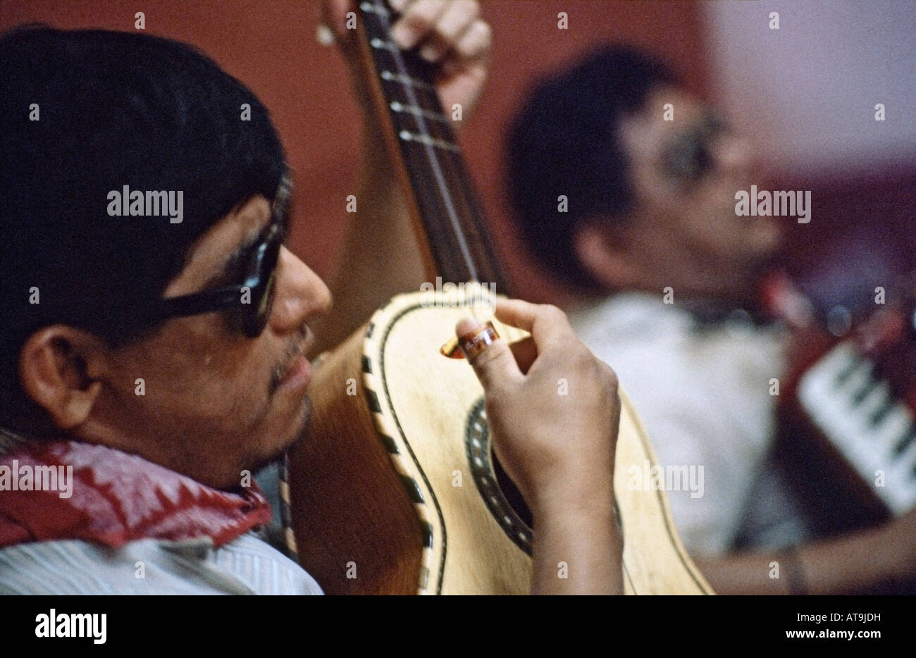 Musikern in einer Cantina in Zentralmexiko Yucatan Stockfoto