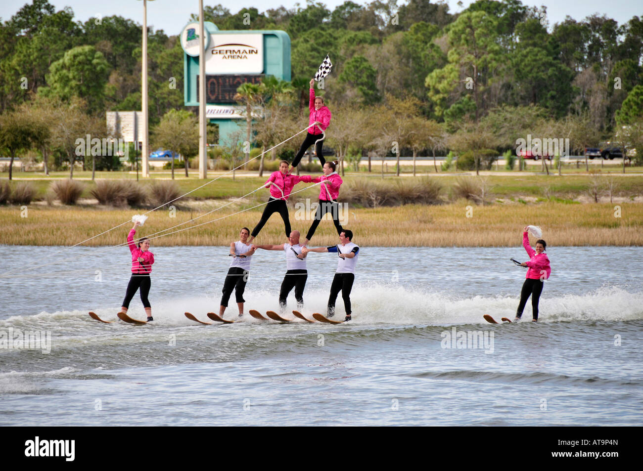 Wasser Ski Demonstration Naples Florida auf Miromar See Stockfoto