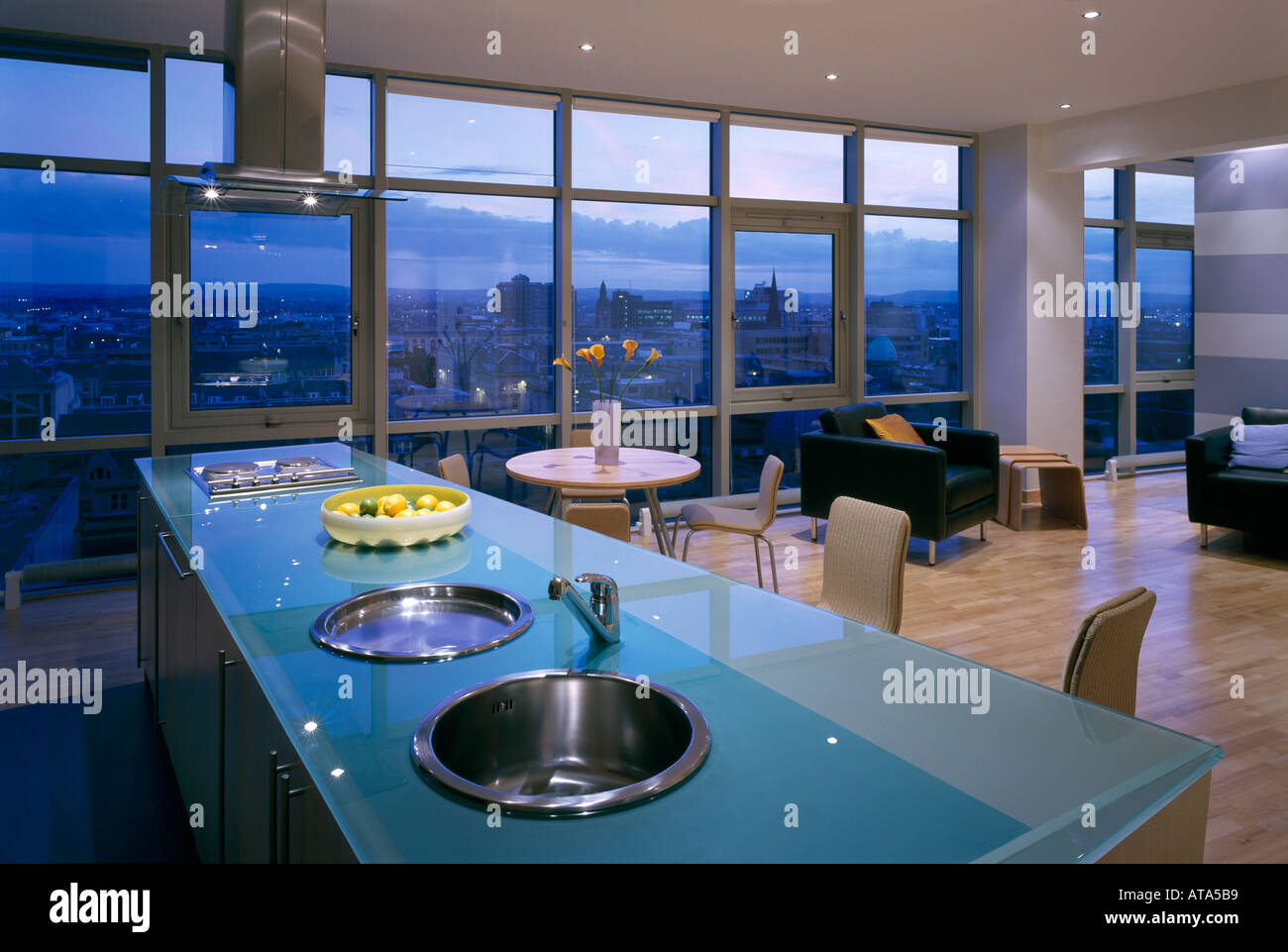 Glasgow Stadtansichten Stockfotos Und Bilder Kaufen Alamy
