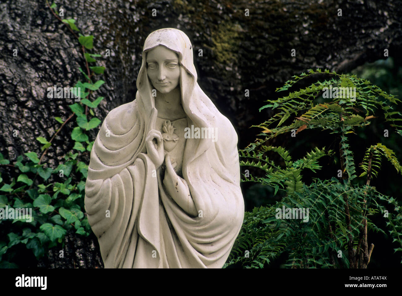 Statue der Jungfrau Maria in White Oak Carmel Valley Village Carmel Valley Monterey County Kalifornien Stockfoto