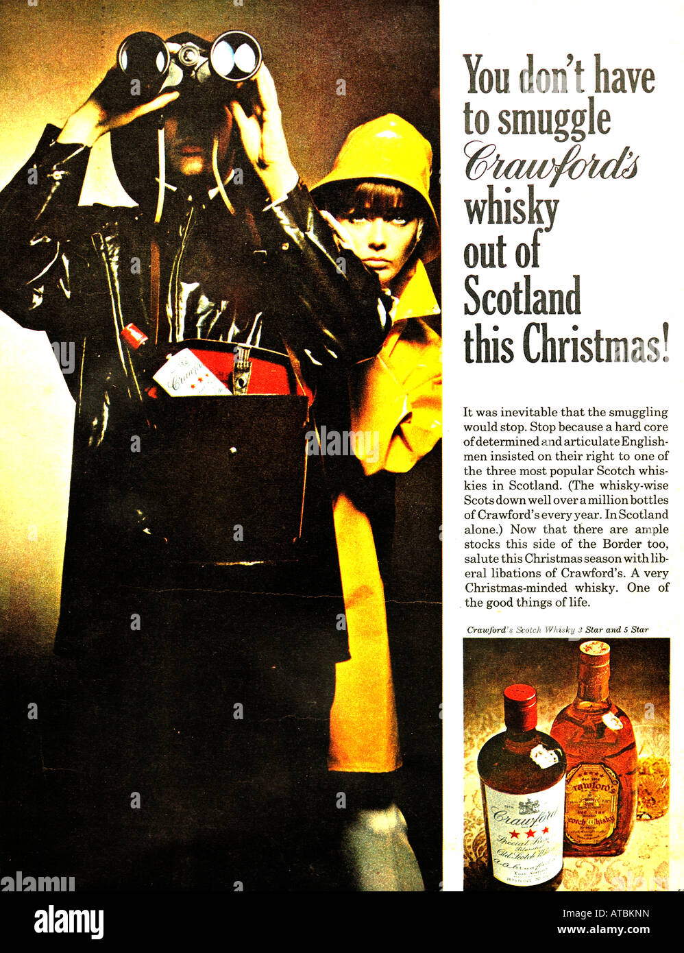 1960er Jahren Weihnachten Magazin Werbung für Crawfords Scotch Whisky Dezember 1966 für nur zur redaktionellen Verwendung Stockfoto