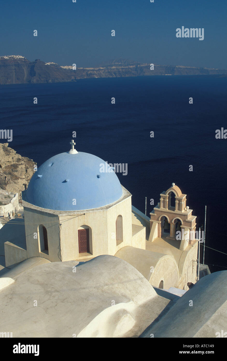 GGreece Mykonos Häuser Windmühle Stockfoto