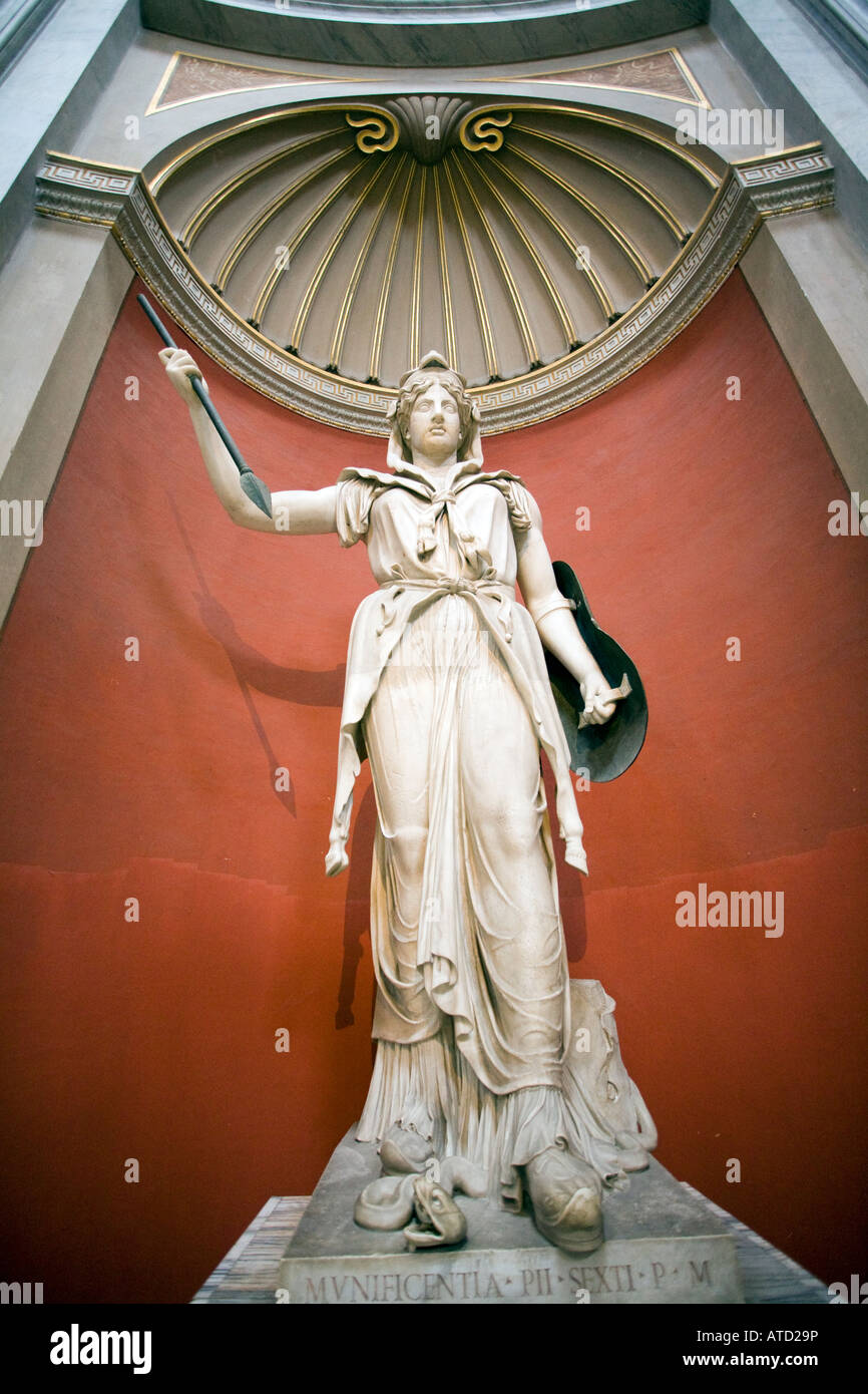 Statue der Juno Sospita mit Ziegenhaut, Speer und Schild, Vatikanische Museen Stockfoto