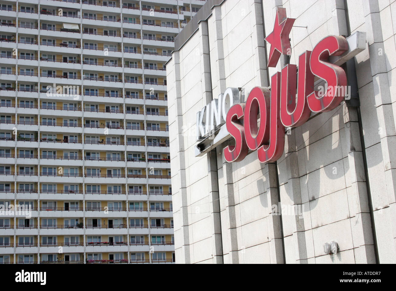 Kino in einem Wohngebiet in Berlin Stockfoto