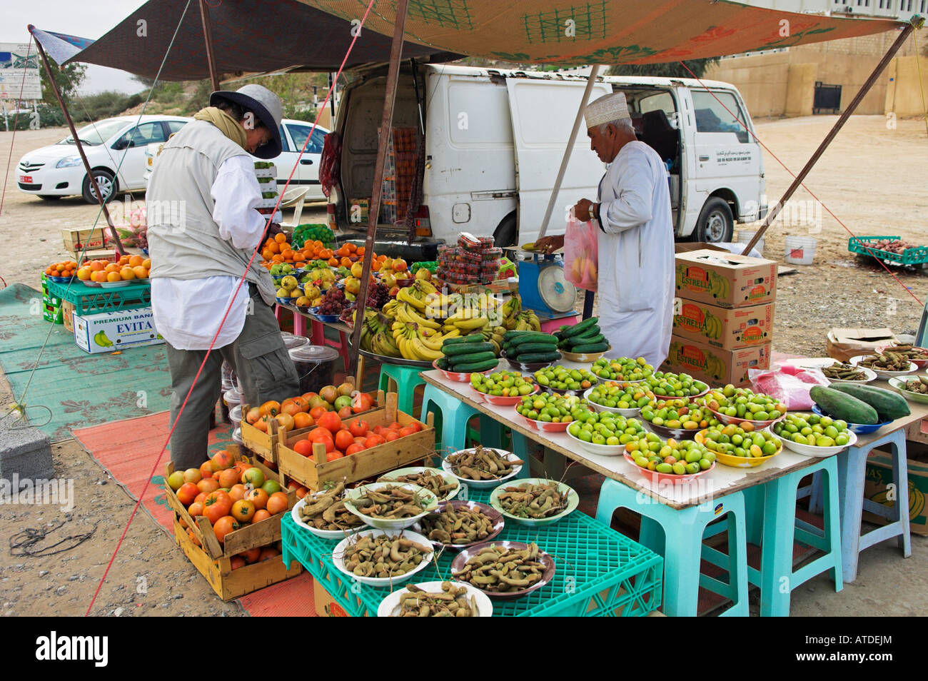 Am Straßenrand Obst- und Gemüsemarkt stall in Muscat Oman Stockfoto