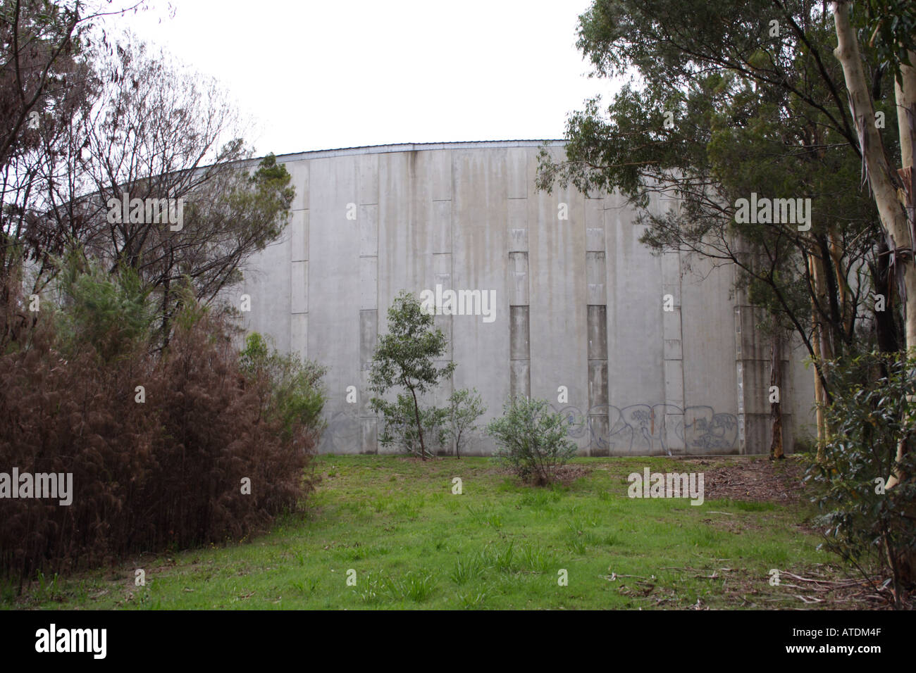 WASSER-RESERVOIR / TANK Stockfoto