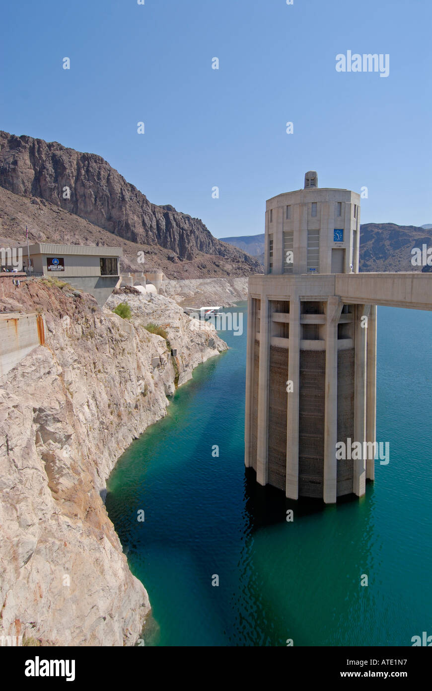 Aufnahme Turm Hoover Dam Nevada und Arizona USA Stockfoto