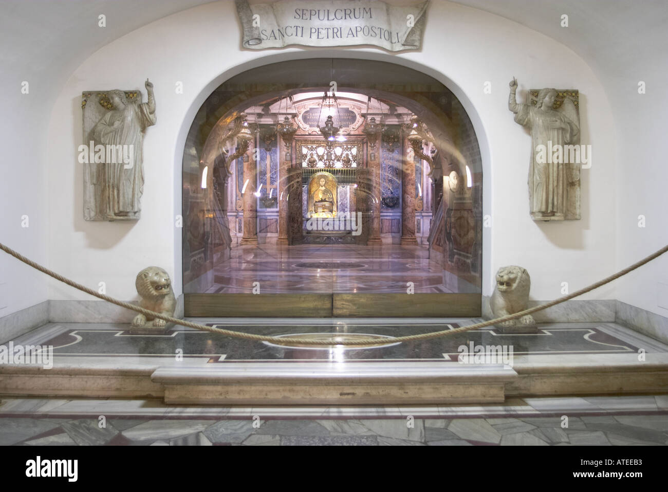 Das Grab des Heiligen Petrus in den Katakomben Roms Basilika San Pietro St Peter s Basilika Das Grab des Heiligen Petrus in den Katakomben Roms Basilika San Pietro St Peter s Basilika
