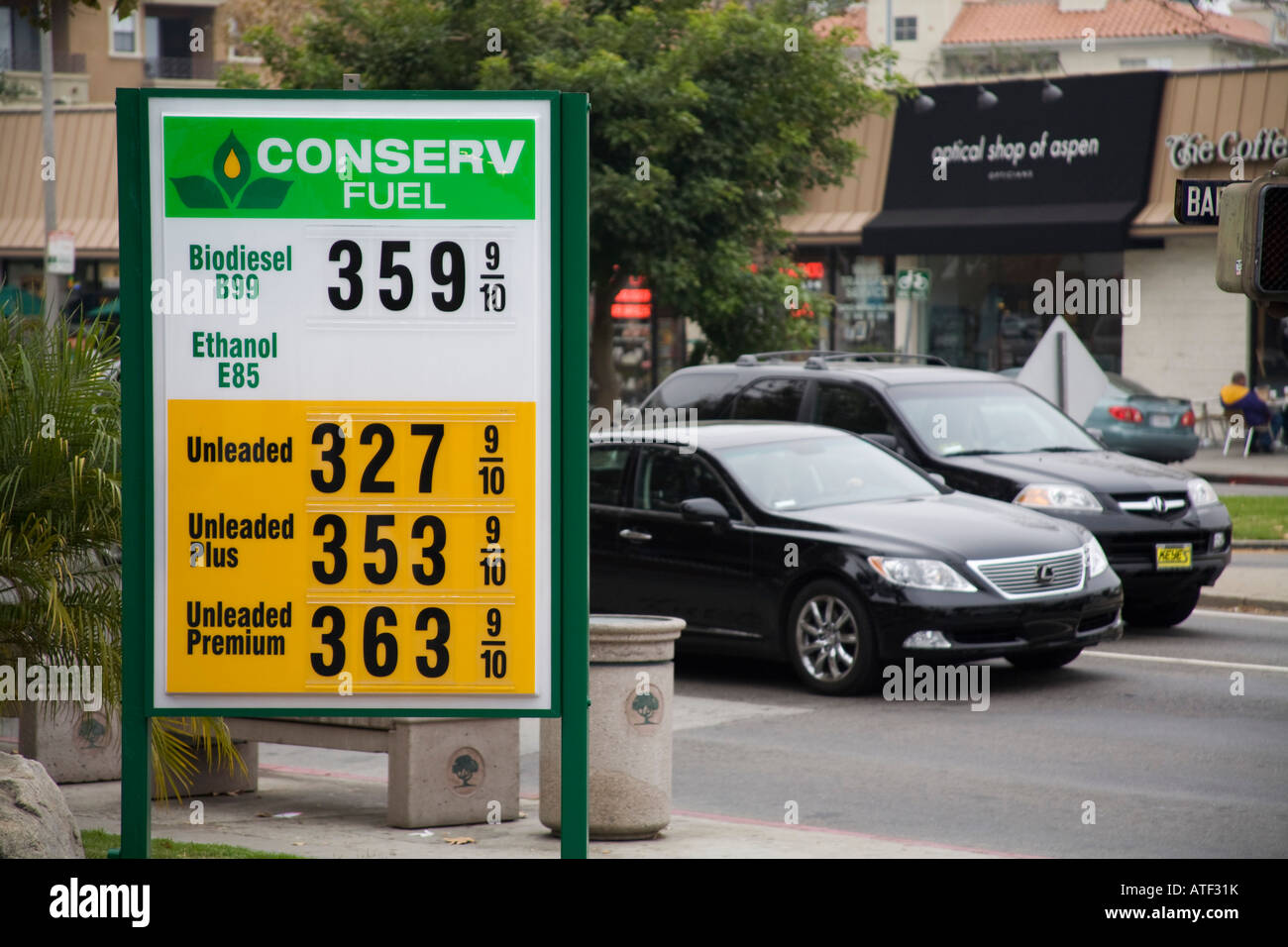 Grüne Tankstelle, Brentwood, Los Angeles County, Vereinigte Staaten Stockfoto