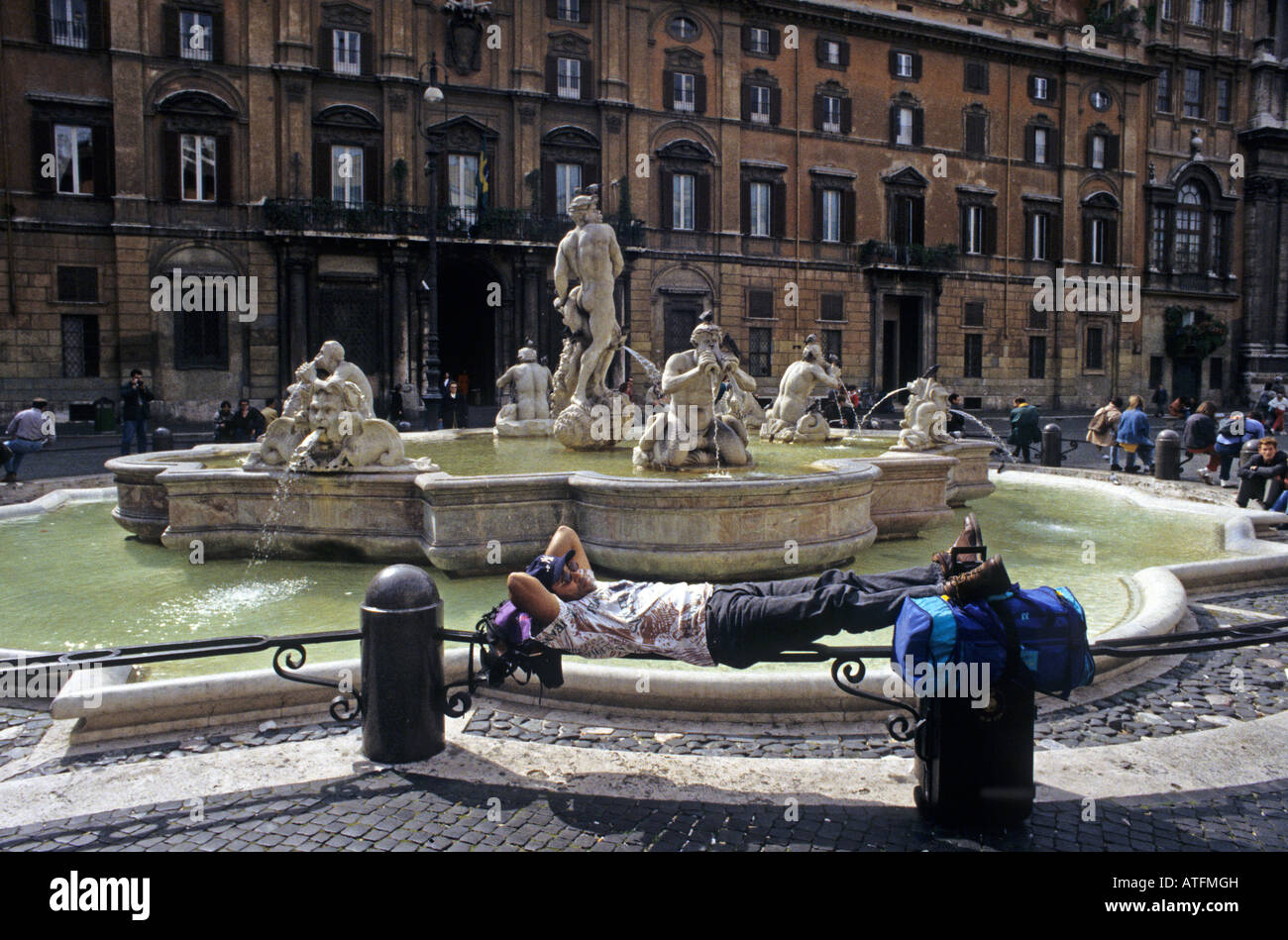 Ausruhen am Piazza Navona Stockfoto