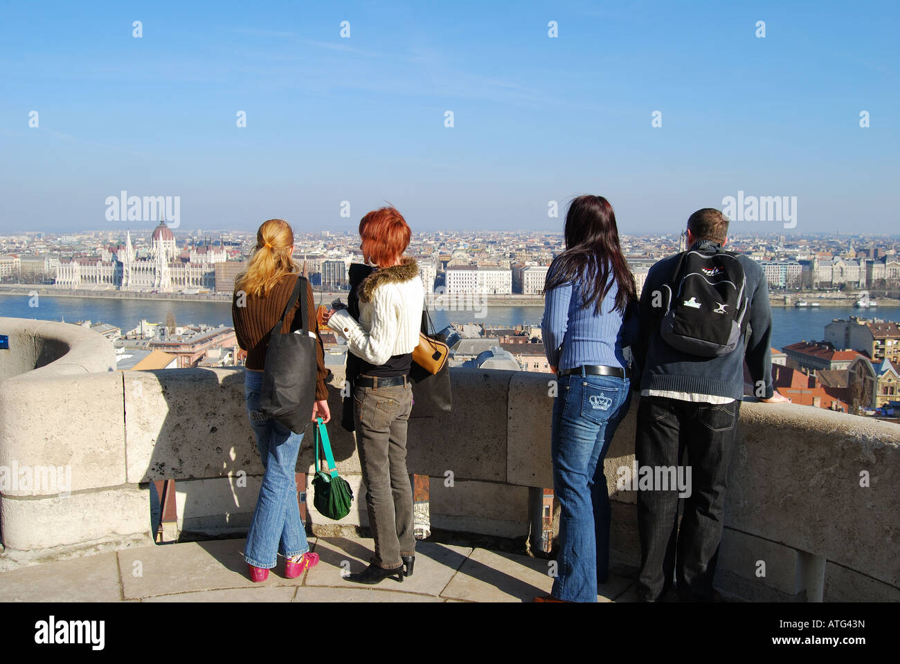 Blick auf die Stadt von der Fischerbastei, das Burgviertel, Buda, Budapest, Ungarn Stockfoto