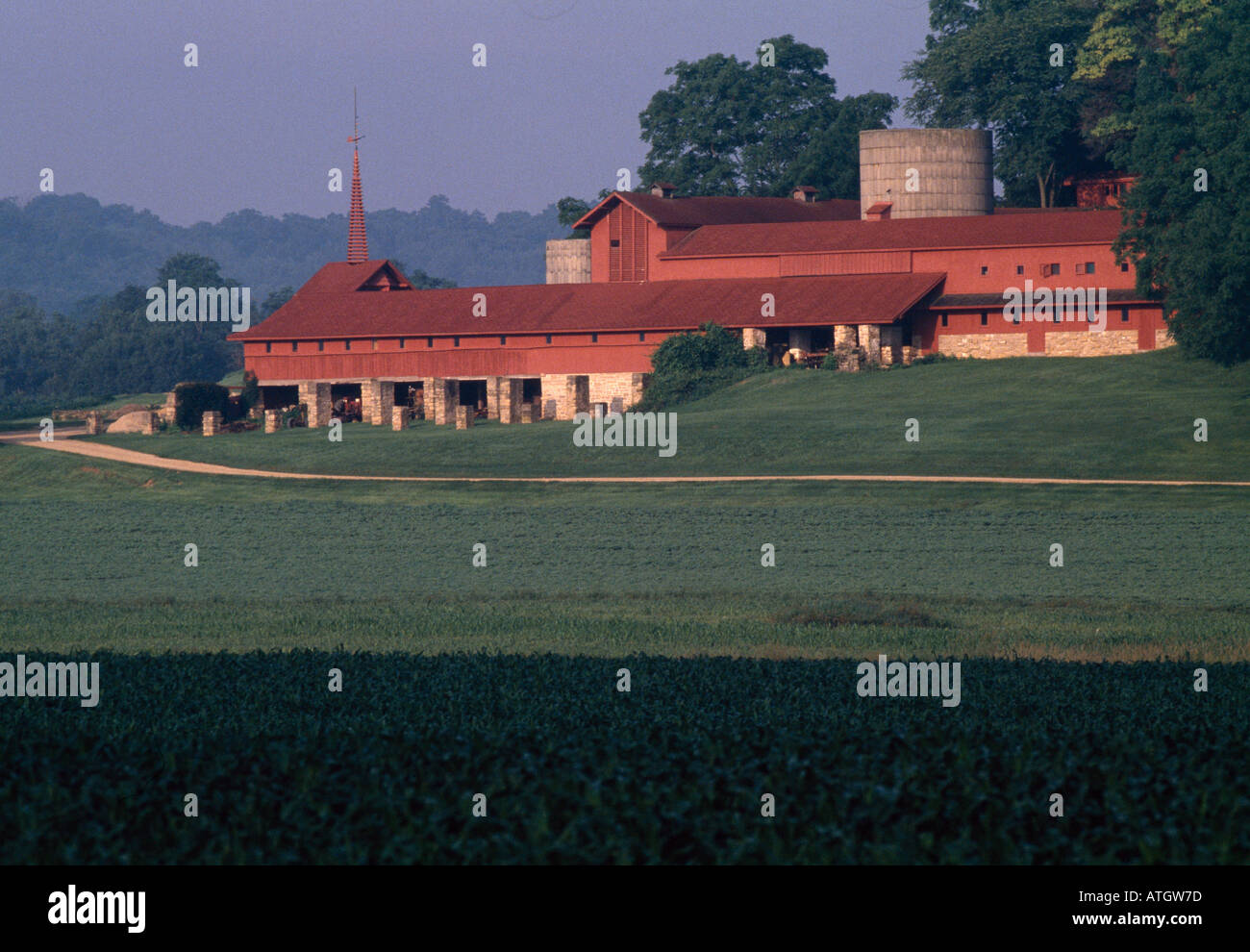 Auf halbem Weg Scheunen, Taliesin, Spring Green, Wisconsin, 1918-1920 und 1938-1949. Architekt: Frank Lloyd Wright Stockfoto