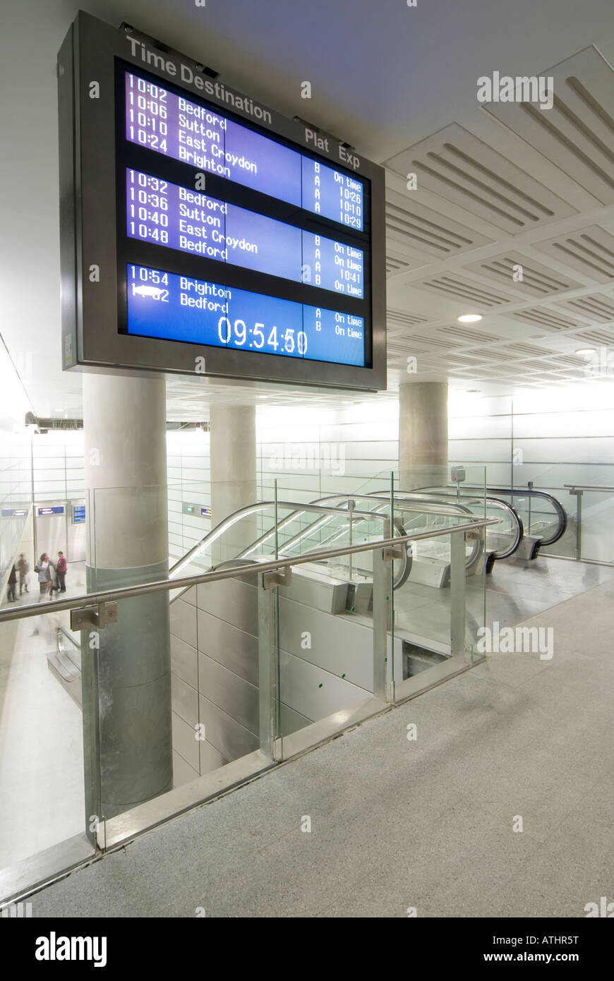 Bestimmungsort-Brett St Pancras Bahnhof Bahnhof London england Stockfoto