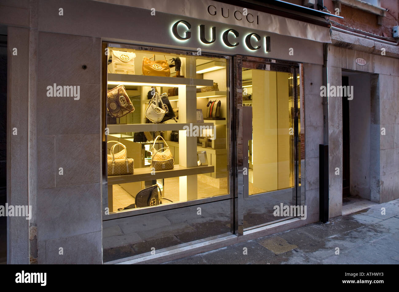 Gucci-Shop in Venedig Italien Stockfotografie - Alamy